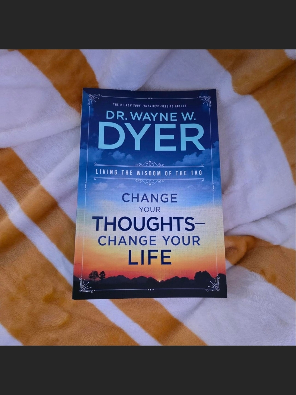 'Change Your Thoughts, Change Your Life' - Gradient Blue to Orange Cover